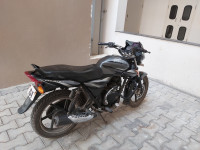 Gray Bajaj Discover DTSi 135