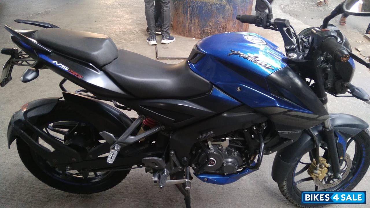 Sapphire Blue Bajaj Pulsar NS 160