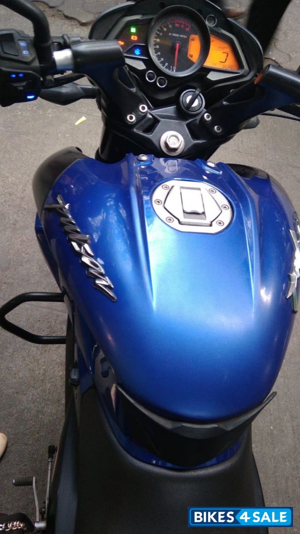 Sapphire Blue Bajaj Pulsar NS 160
