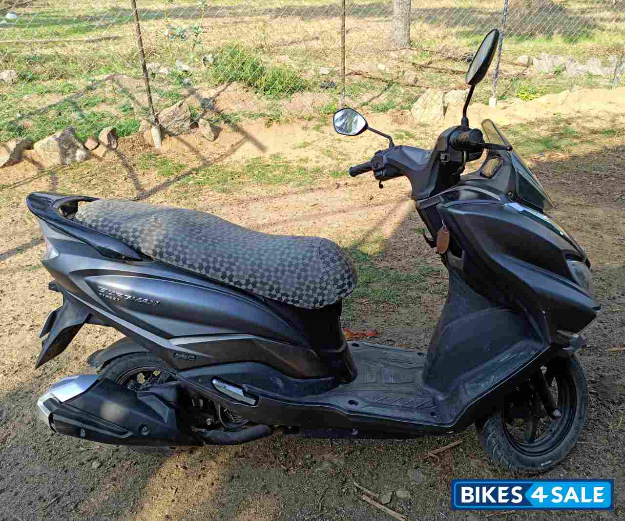 Suzuki Burgman Street