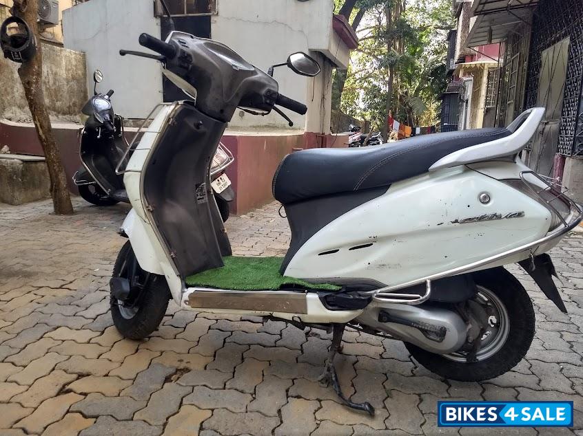 White Honda Activa White Honda Activa