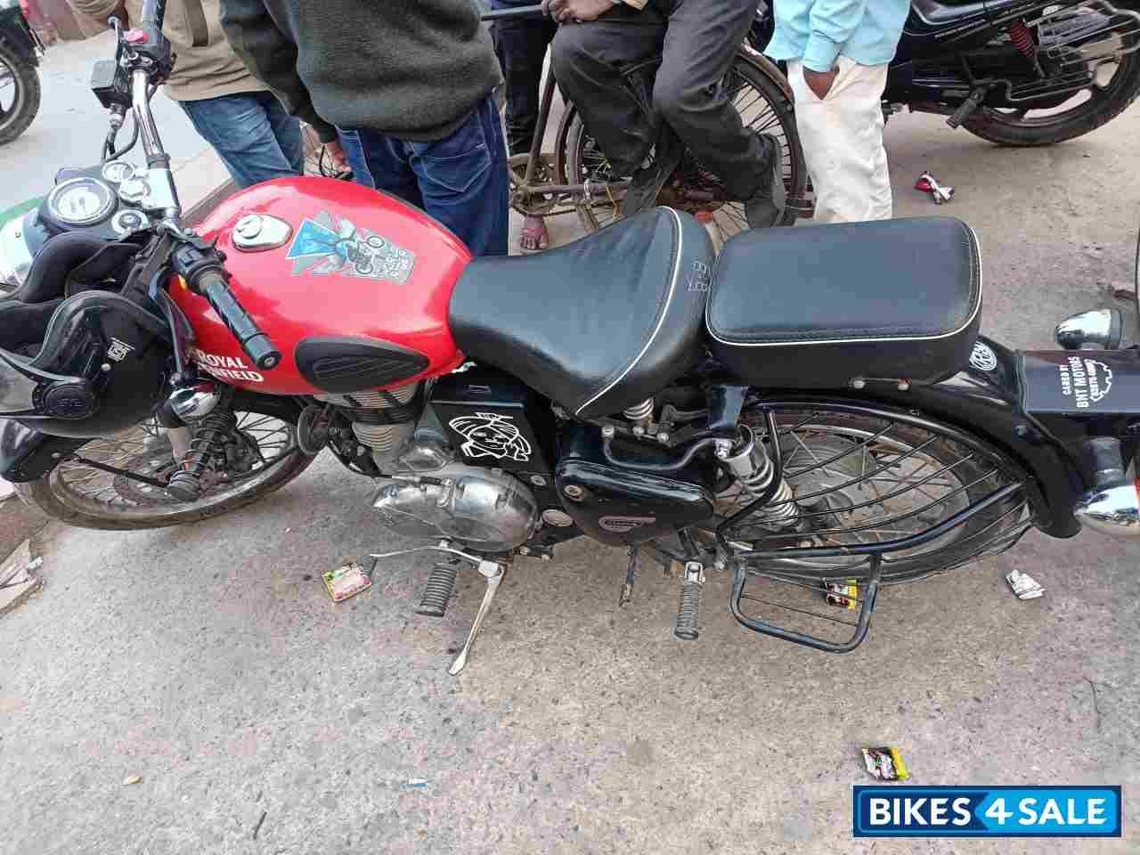 Redditch Royal Enfield Classic 350 Redditch Red
