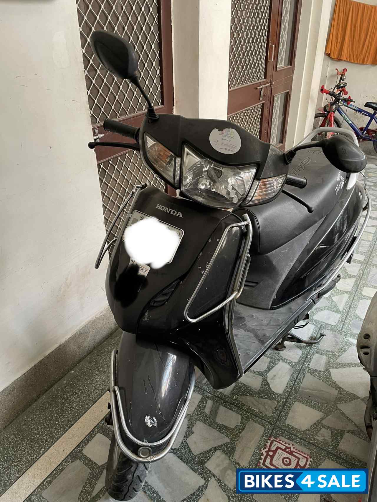 Black Honda Activa