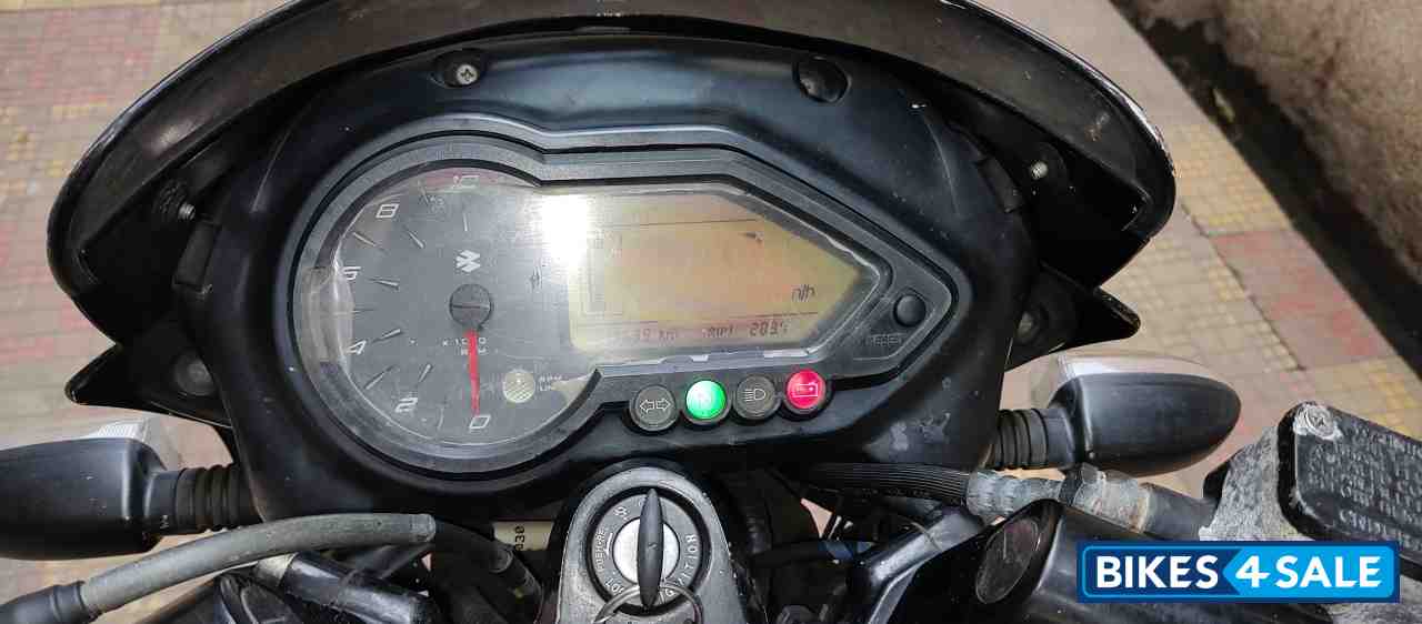 Black Bajaj Pulsar 180 DTSi
