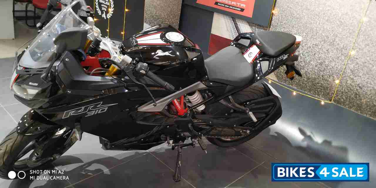 Black TVS Apache RR 310