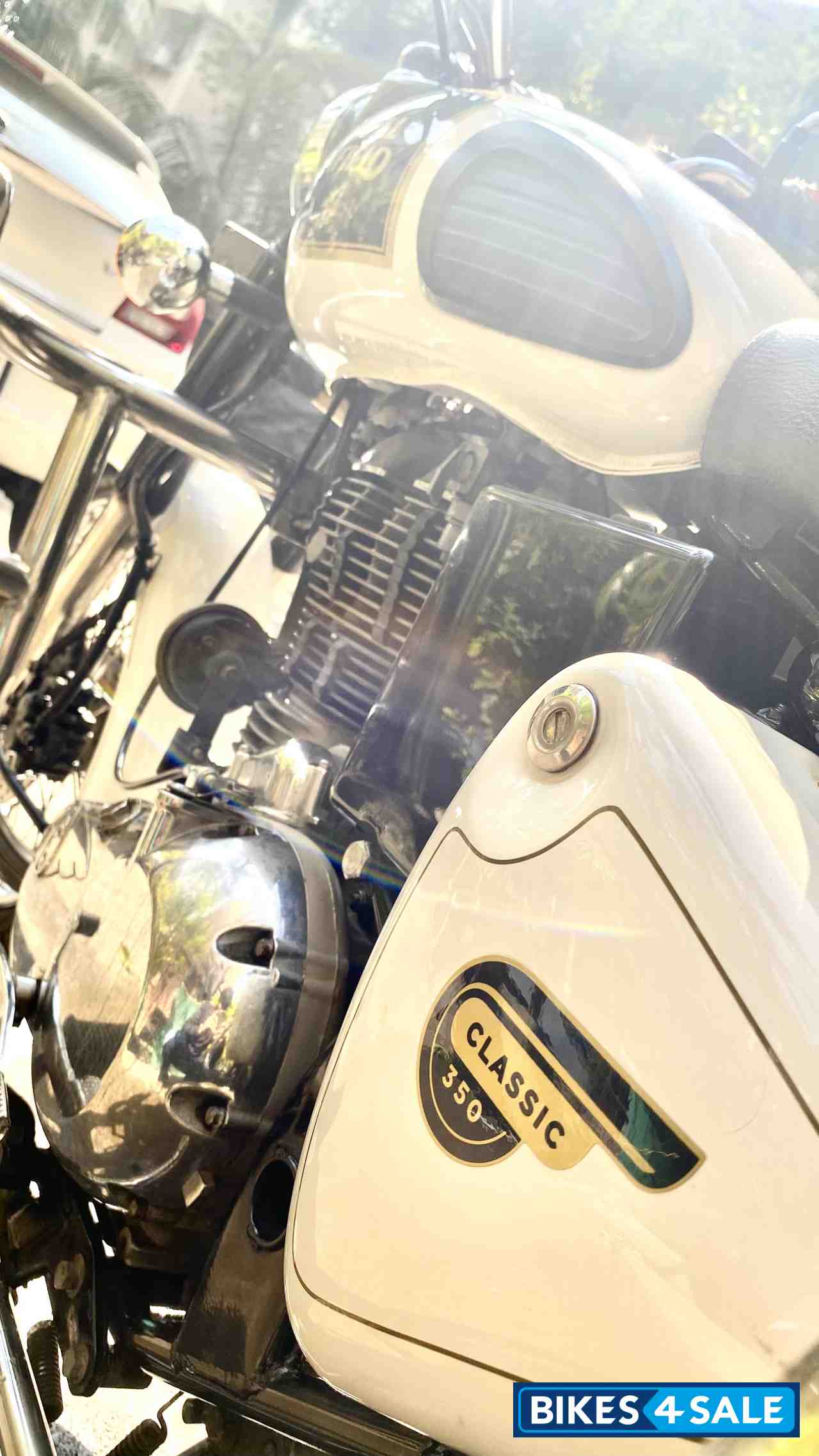 White Royal Enfield Bullet Standard 350