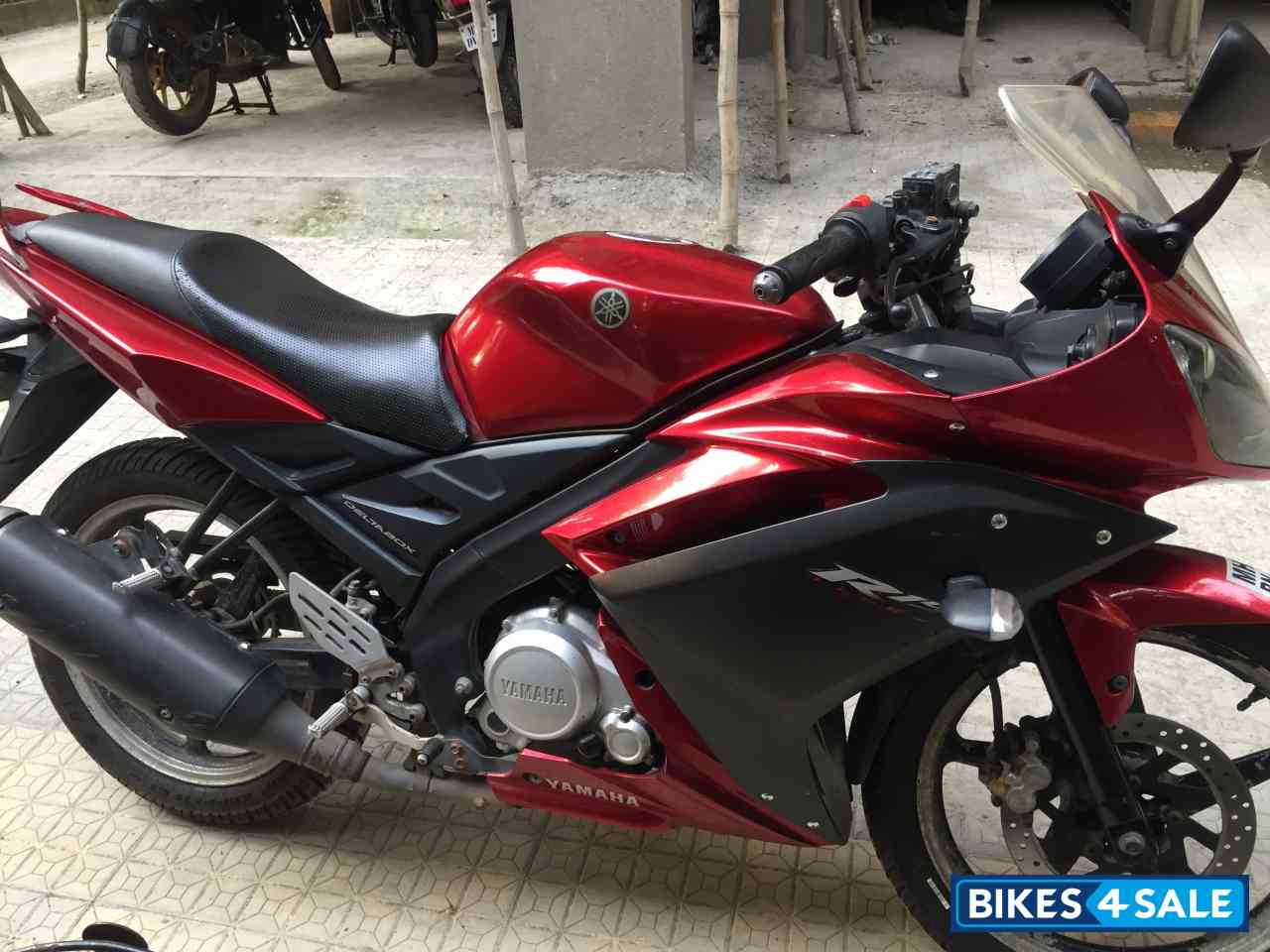Red Yamaha YZF R15