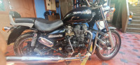 Black Royal Enfield Thunderbird 350