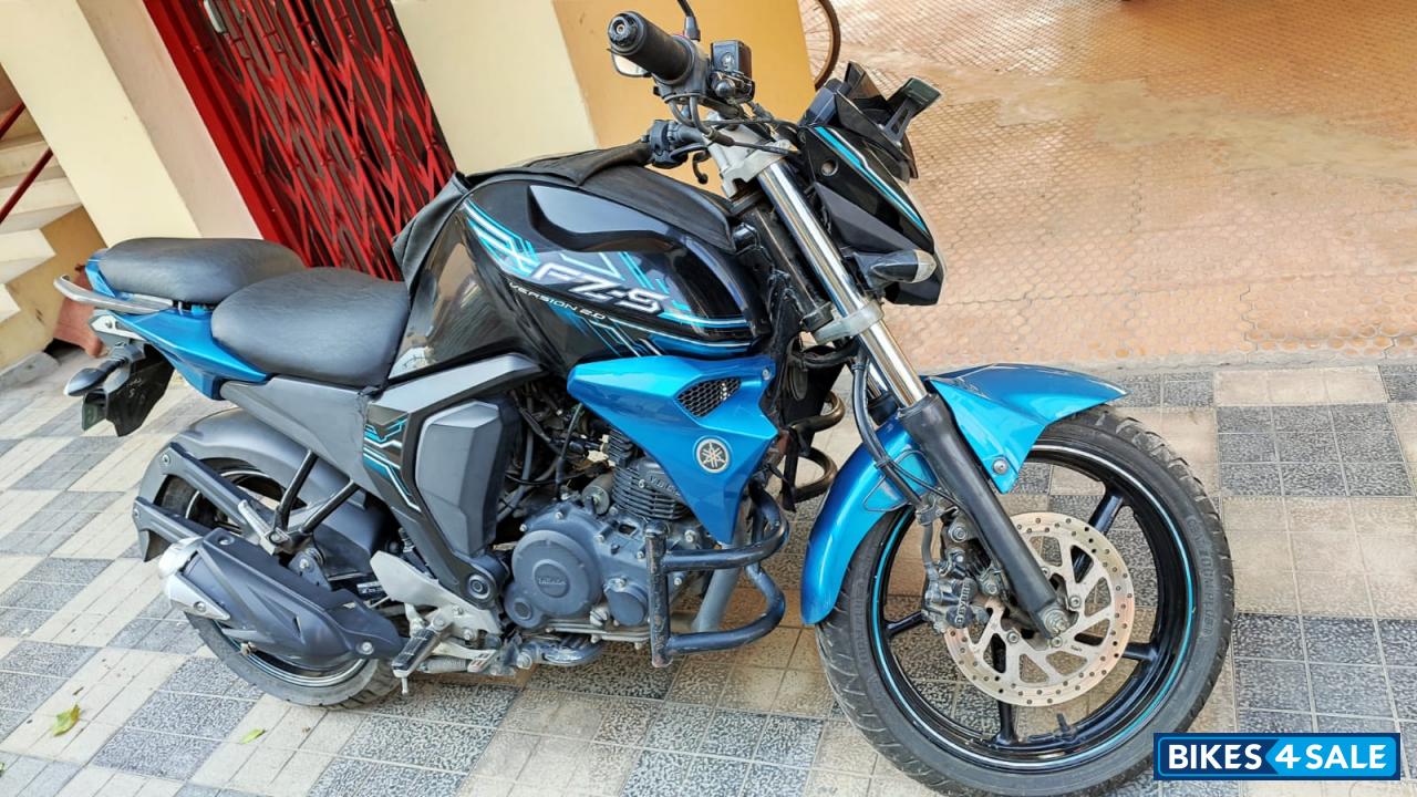 Yamaha FZ-S FI V2