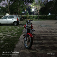 Red Bajaj Avenger 220 DTS-i