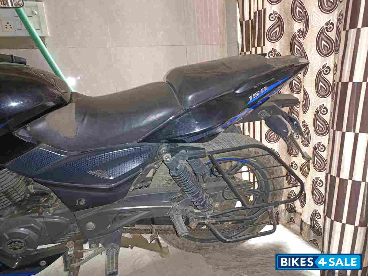 Black Decal Blue Bajaj Pulsar 150 Twin Disc BS6