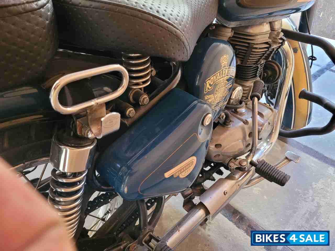 Blue Royal Enfield Classic 350 Redditch Blue