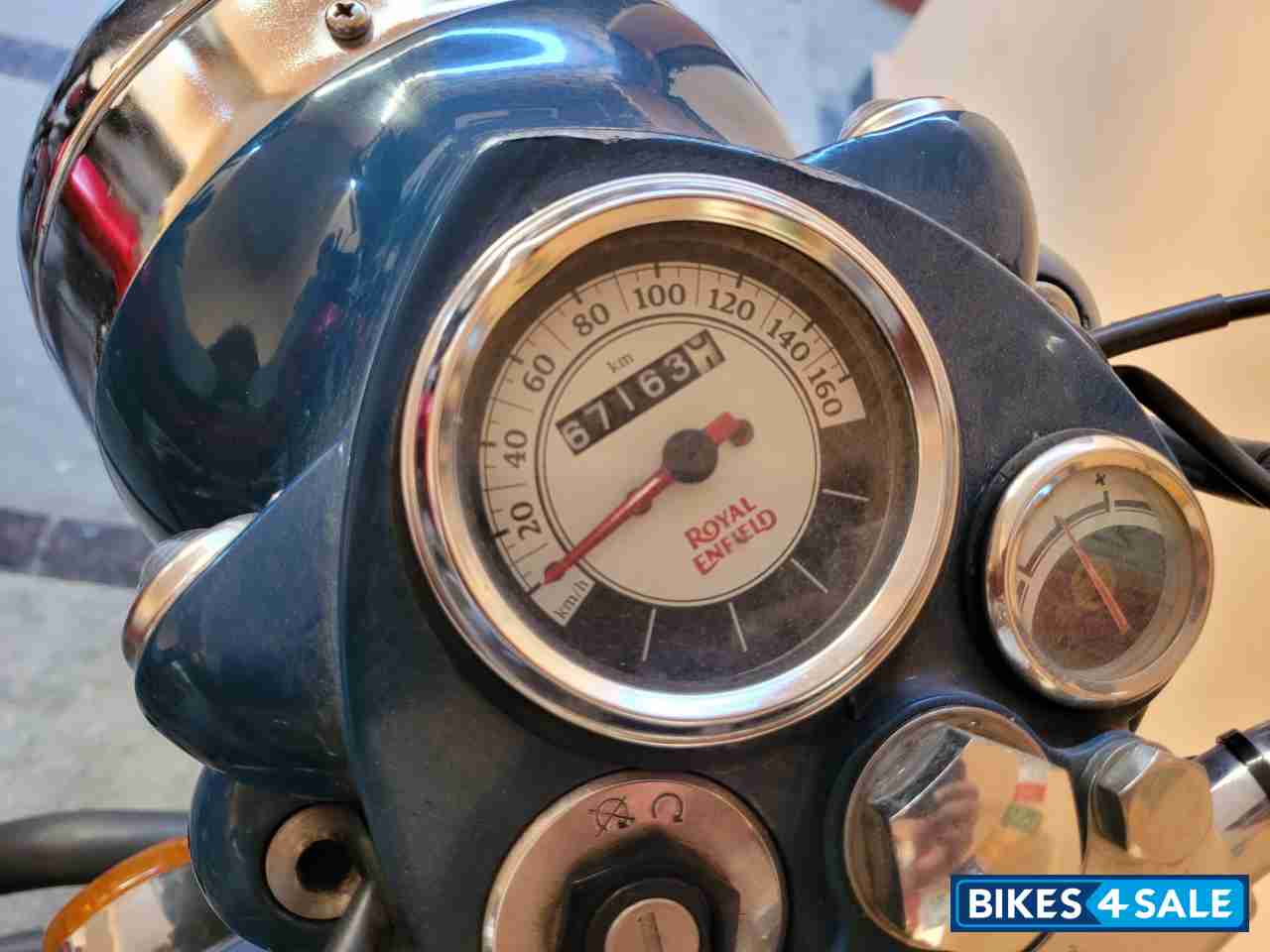 Blue Royal Enfield Classic 350 Redditch Blue