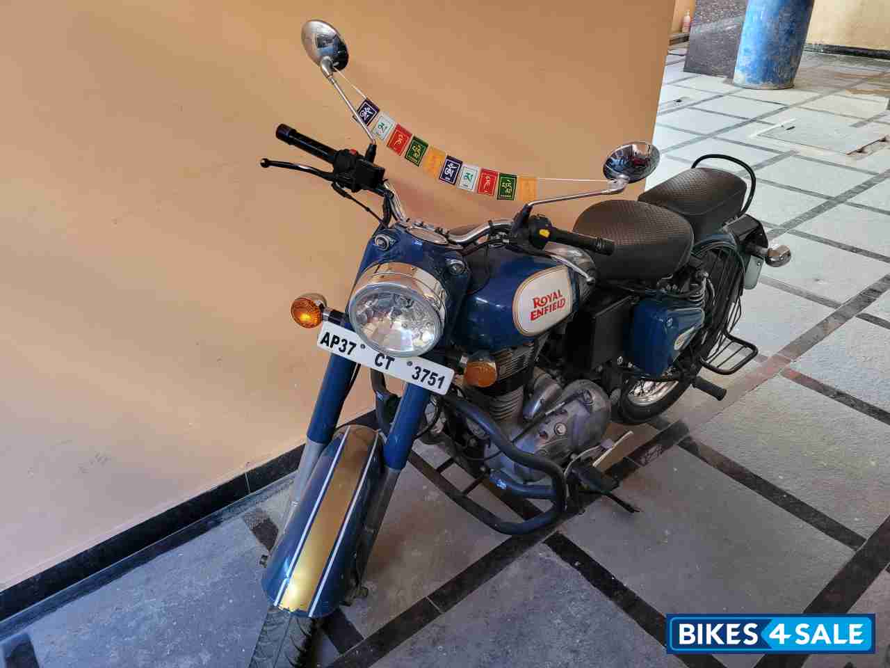 Blue Royal Enfield Classic 350 Redditch Blue