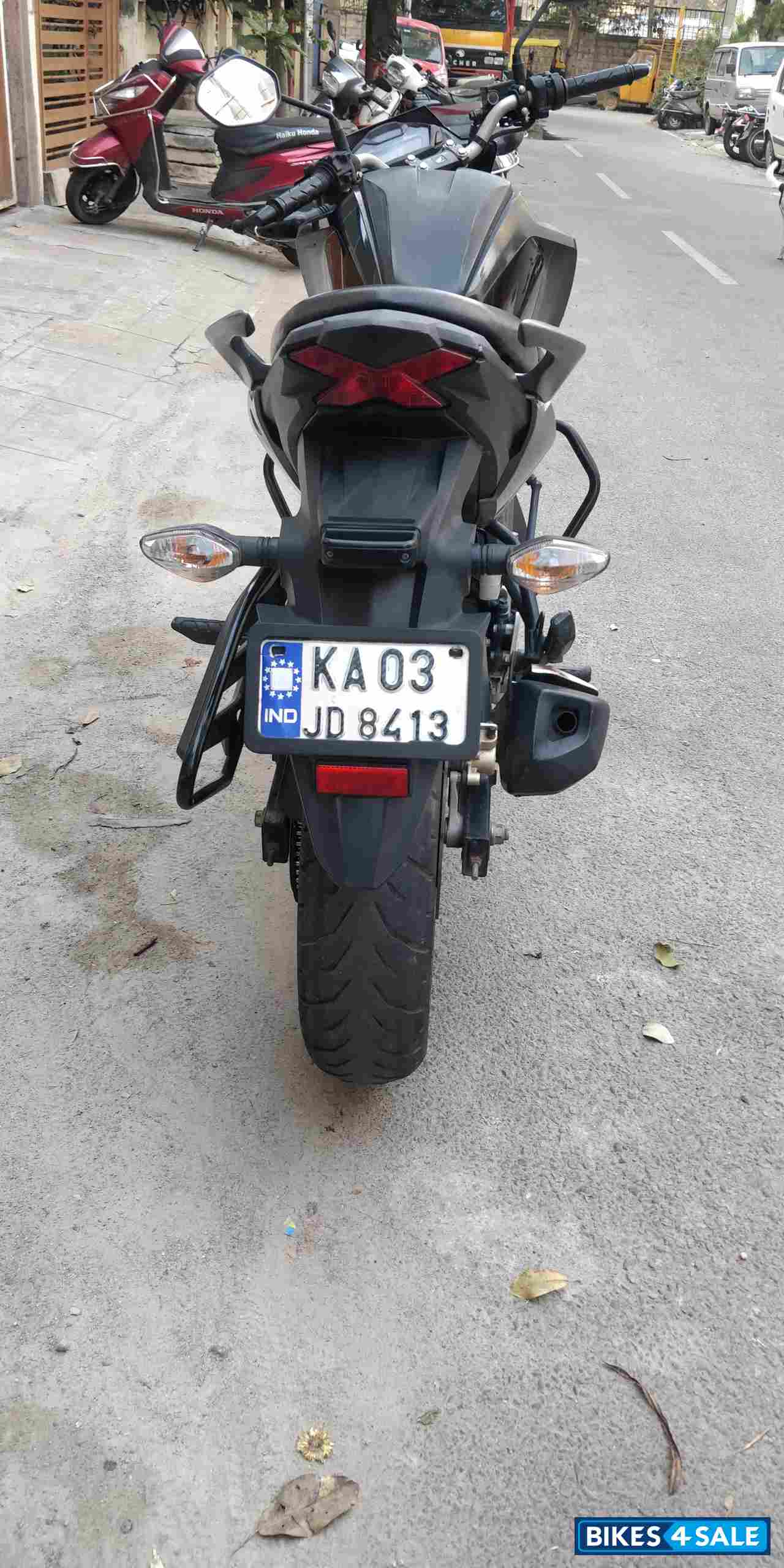 Honda CB Hornet 160R