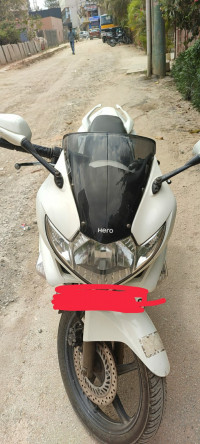 White Hero Karizma ZMR