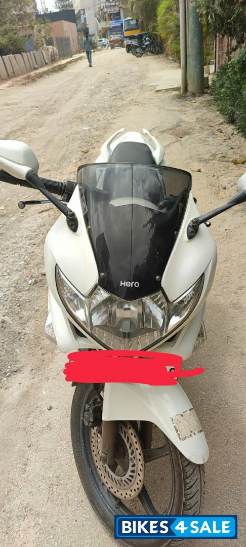 White Hero Karizma ZMR