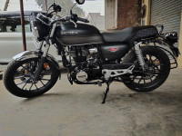 Matte Steel Black Metallic Wit Honda Hness CB350 DLX Pro