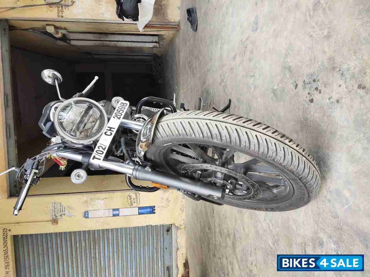 Matte Steel Black Metallic Wit Honda Hness CB350 DLX Pro