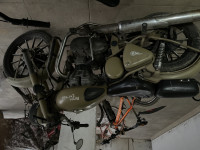 Royal Enfield Classic Desert Storm