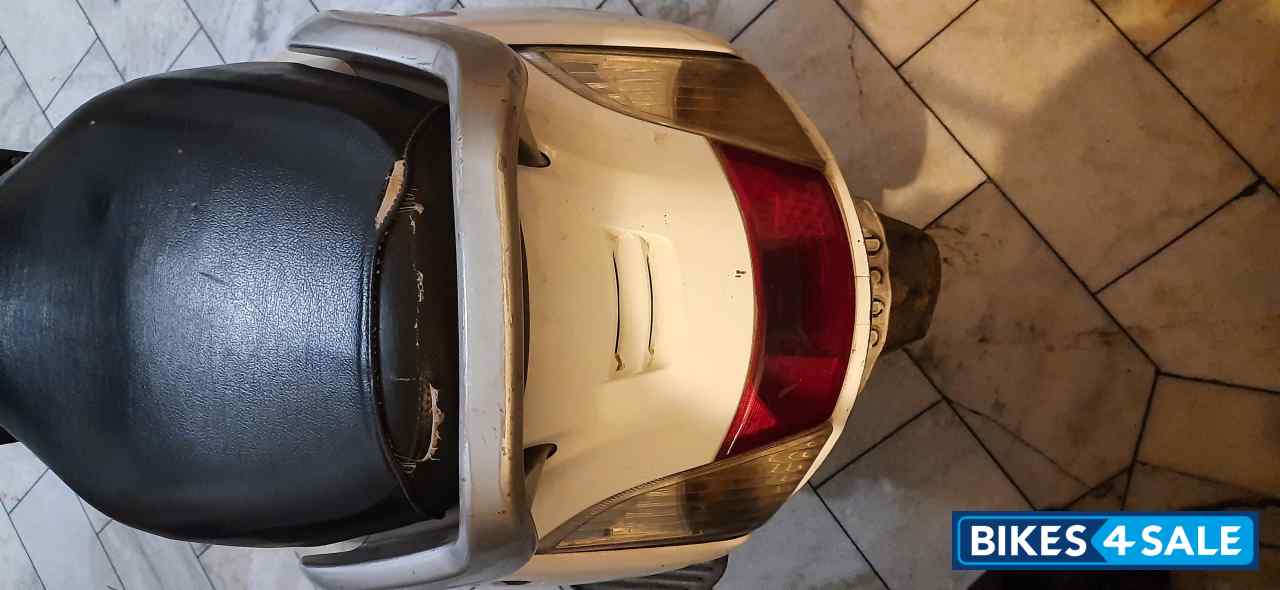 P S White Honda Activa