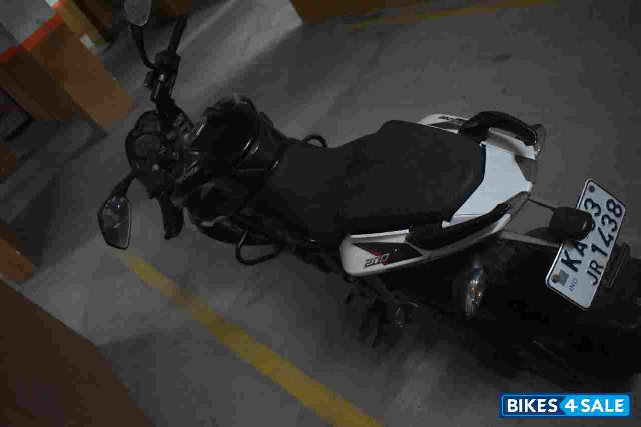 Bajaj Pulsar 200 NS
