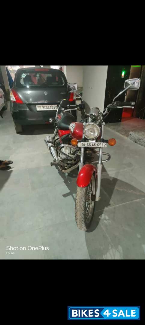 Bajaj Avenger 220 DTS-i