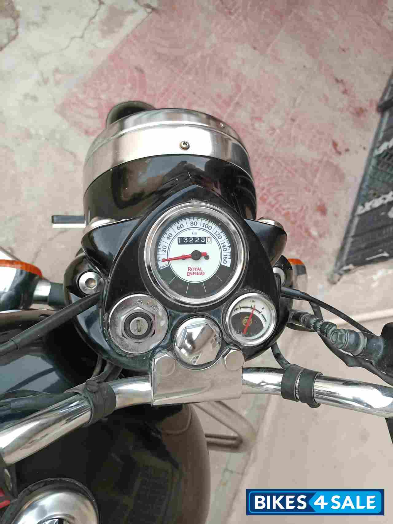 Black Royal Enfield Classic 350