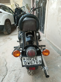 Black Royal Enfield Classic 350