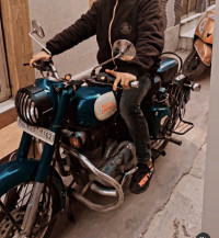 Blue Royal Enfield Classic 350