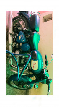 Blue Royal Enfield Classic 350