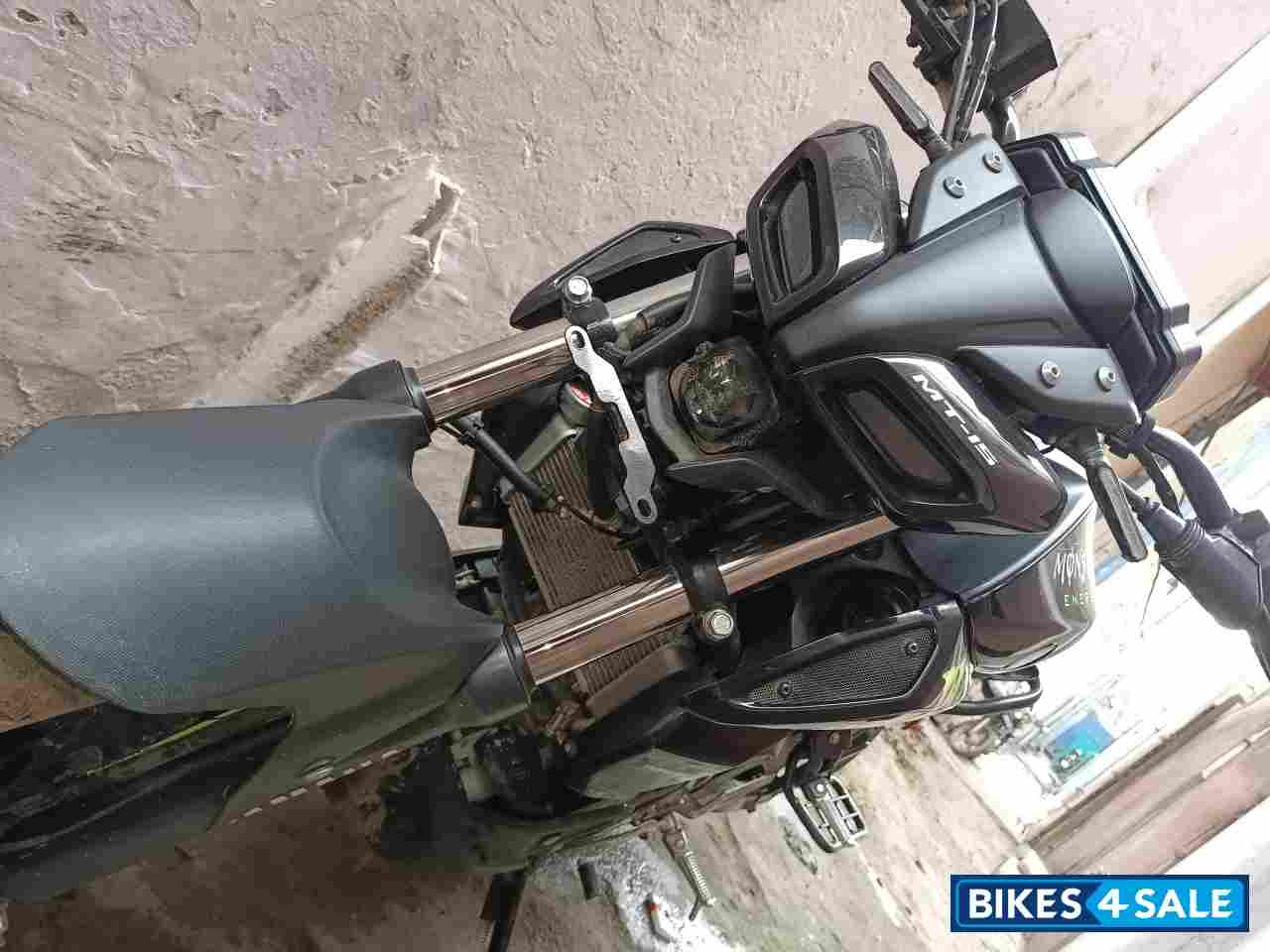 Black Yamaha MT-15 MotoGP Edition