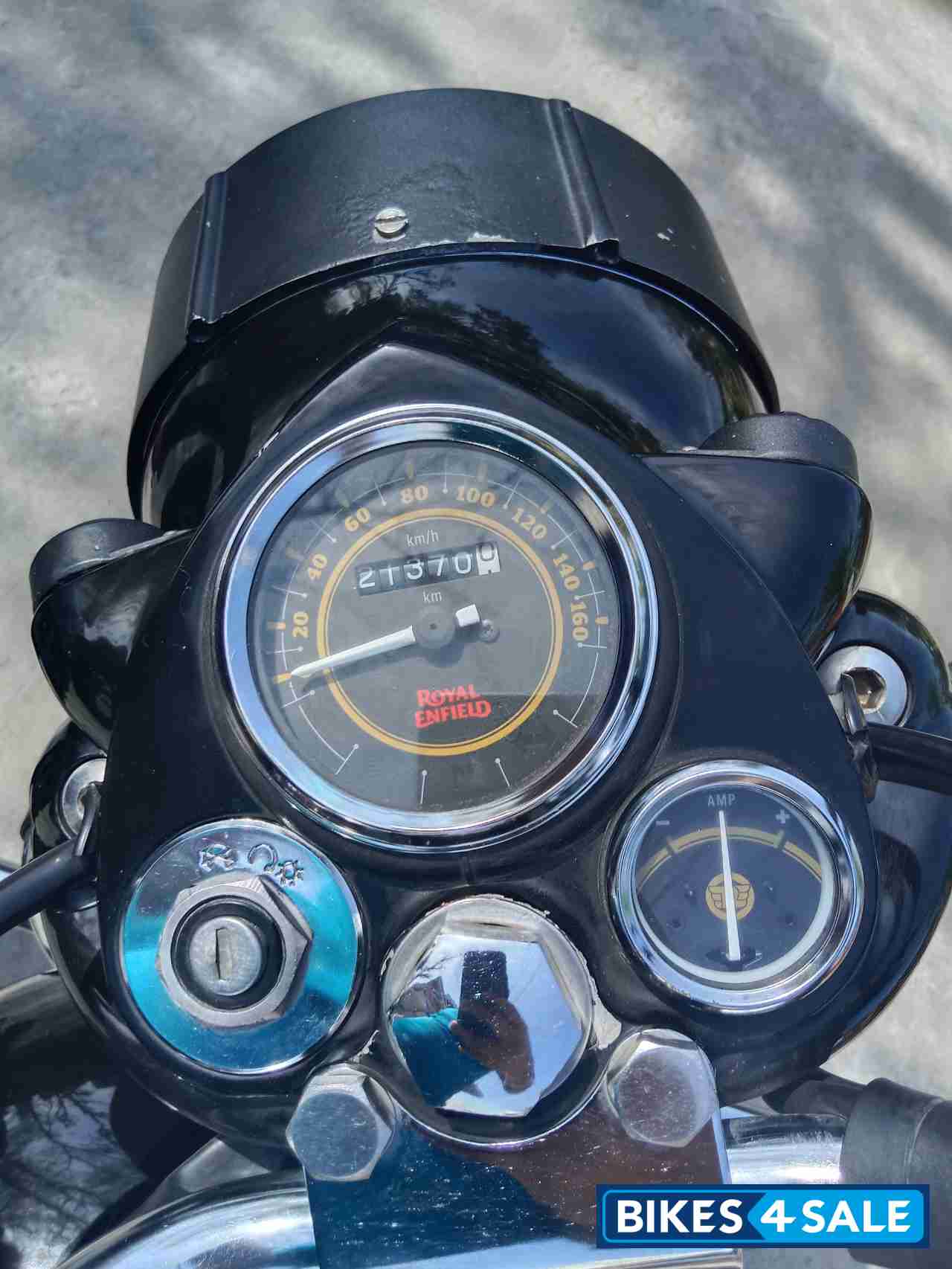 Black Royal Enfield Bullet Standard 350 Black Royal Enfield Bullet Standard 350