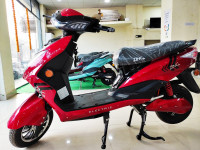 Kinetic Green Zoom Electric