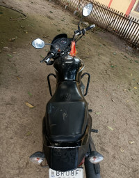 Black Honda CB Shine