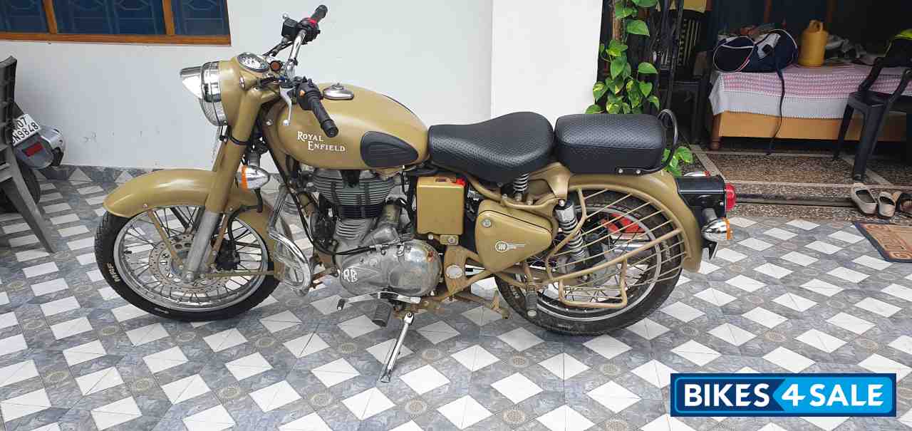 Royal Enfield Classic Desert Storm
