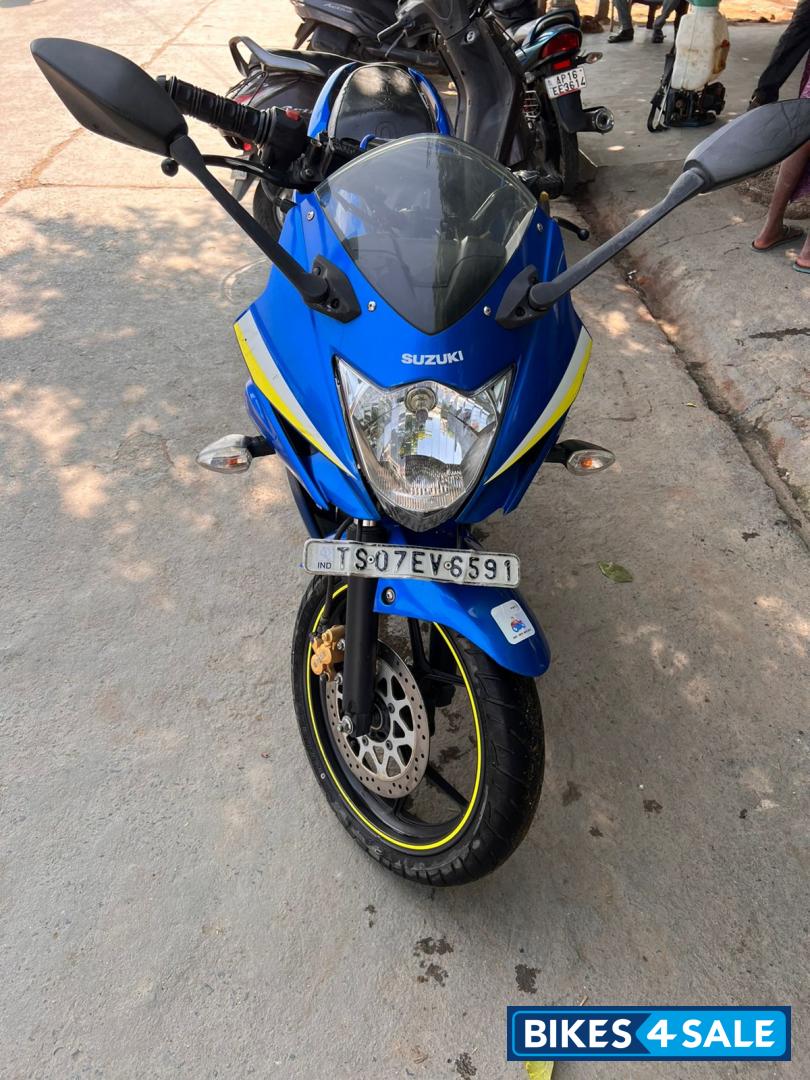 Suzuki Gixxer SF Moto GP