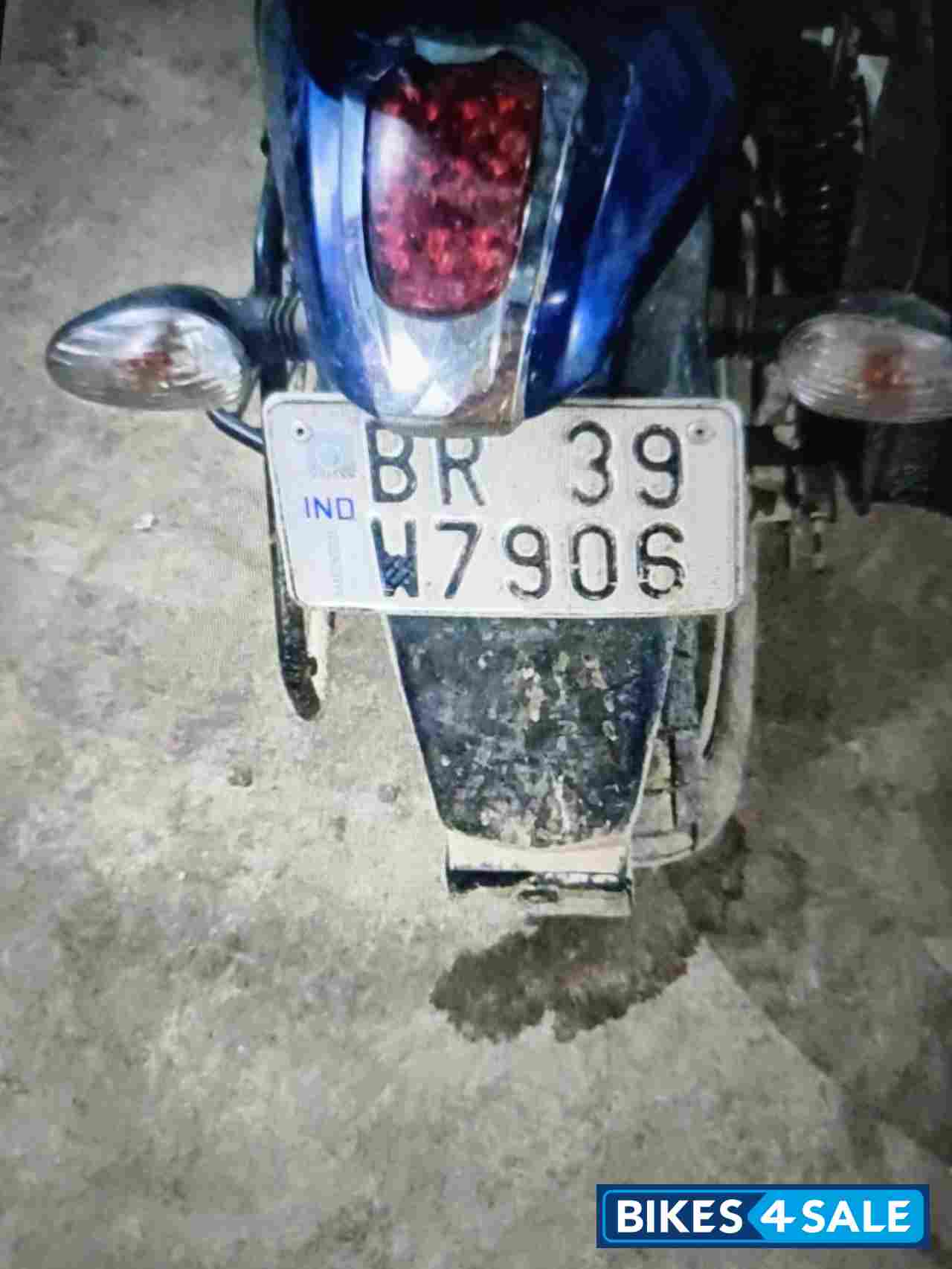 Blue Bajaj V15