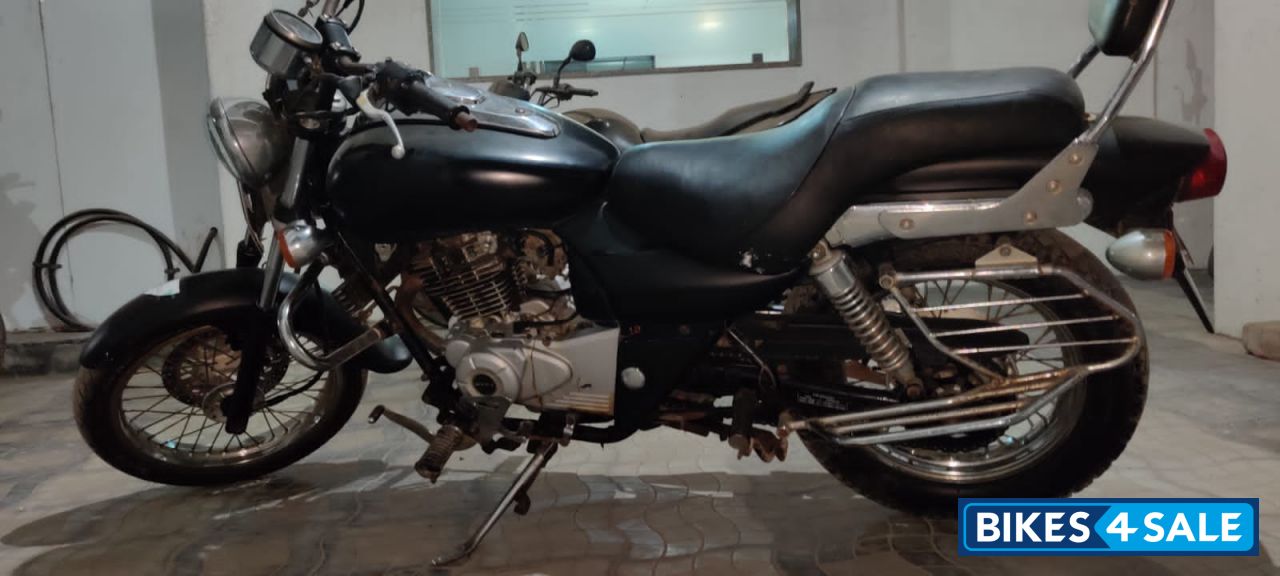 Bajaj Avenger 200 DTS-i Bajaj Avenger 200 DTS-i