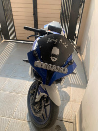 Bajaj Pulsar RS 200 ABS