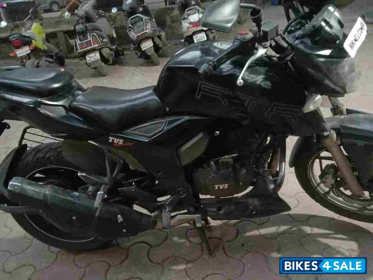 TVS Apache RTR 200 4V