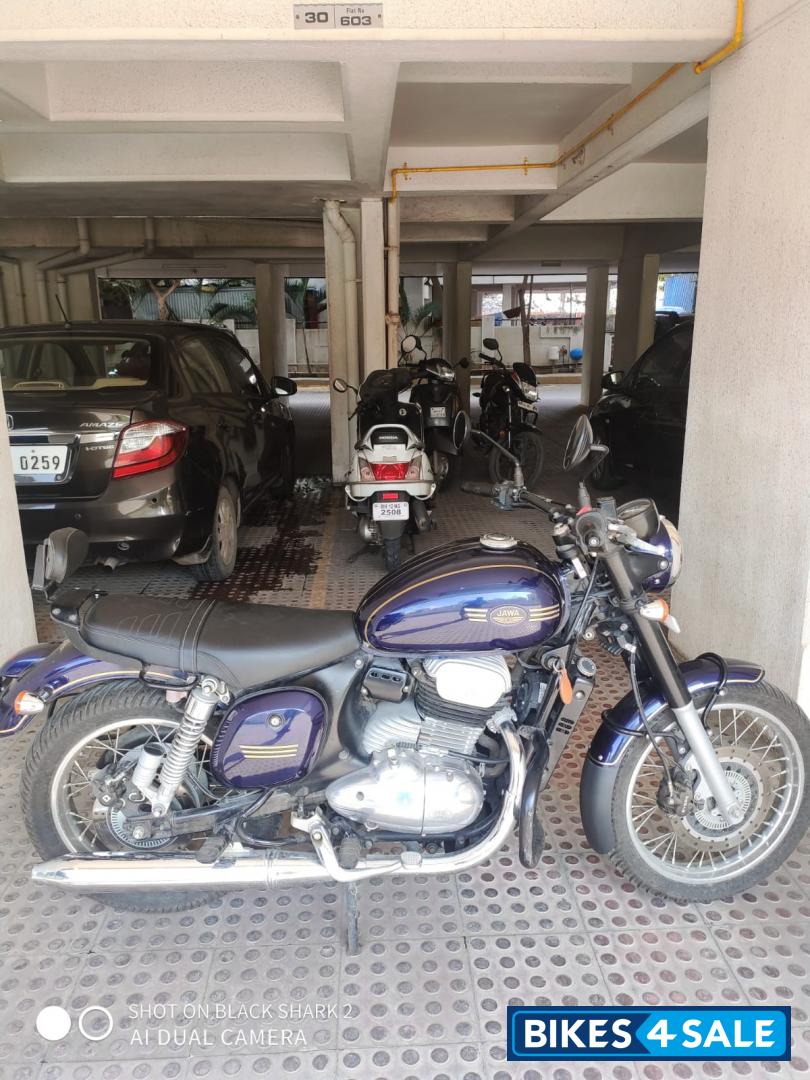 Jawa 42 Dual Channel ABS AllStar Black