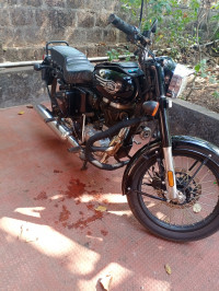 Onix Black Royal Enfield Bullet 350 KS BS6