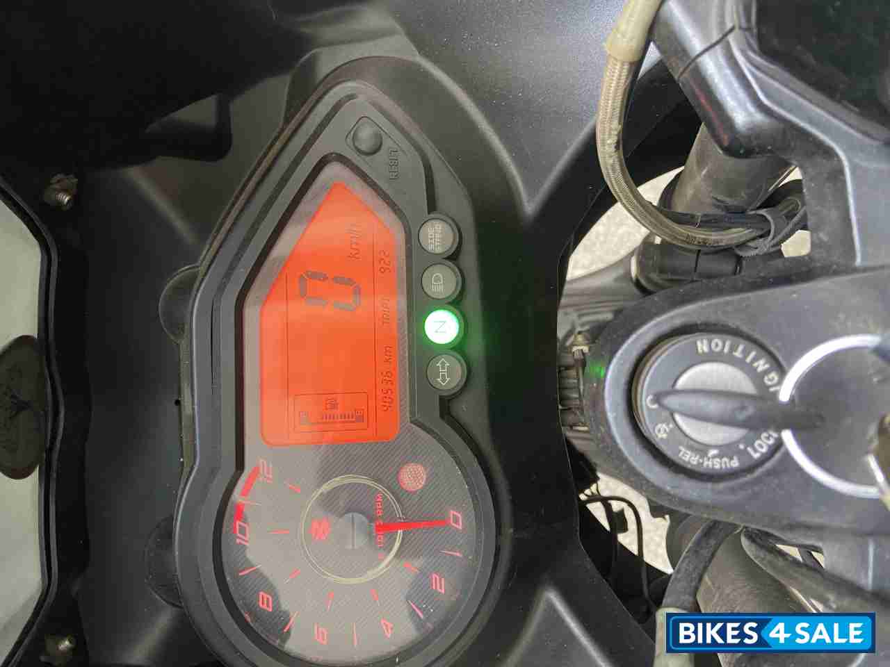 Black Bajaj Pulsar 220F