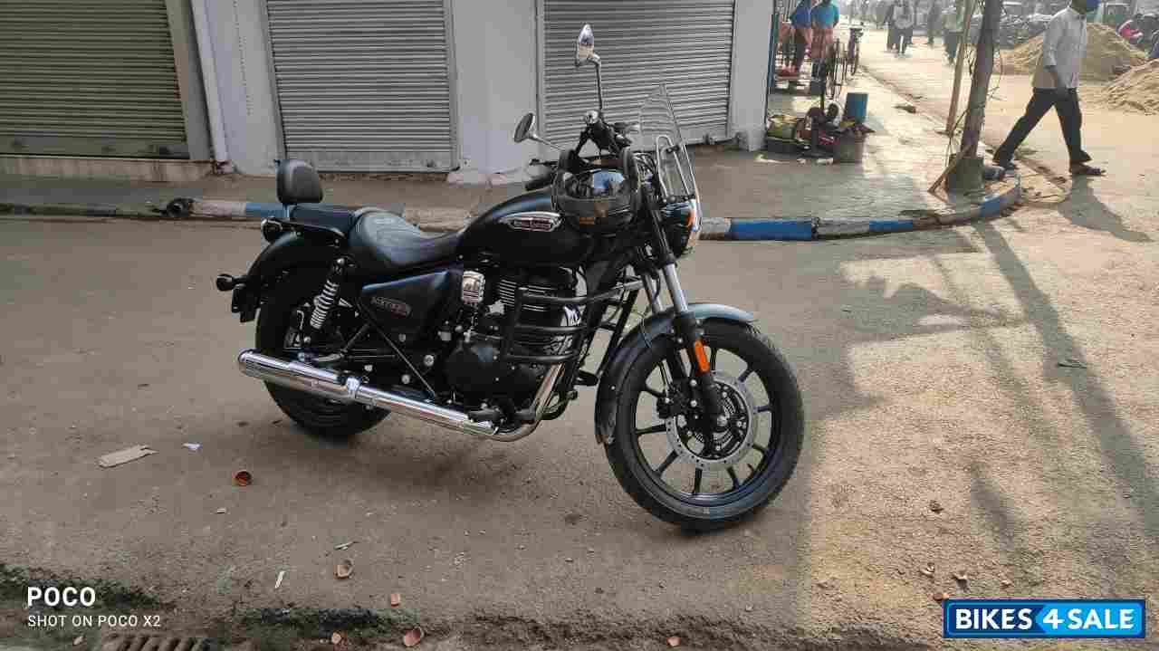 Royal Enfield Meteor 350 Stellar