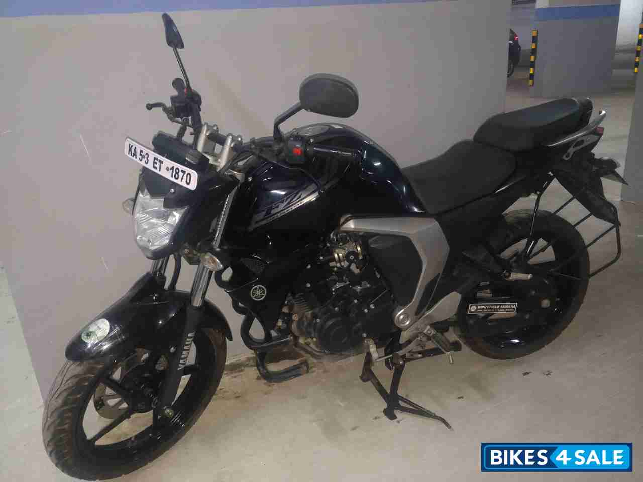Black Yamaha FZ16