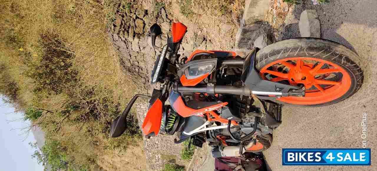 Orange Black White KTM Duke 390