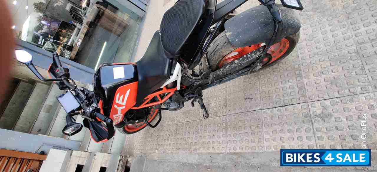 Orange Black White KTM Duke 390