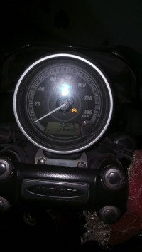 Red Bajaj Avenger Street 160