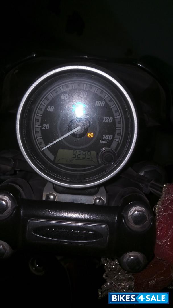 Red Bajaj Avenger Street 160